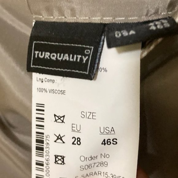 NWT SARAR 36S SUIT - Picture 6 of 7